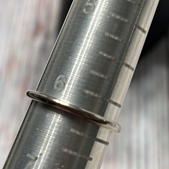 Silver Bridal Set. 1/2cm CZ set in silver tone with plain band. Pre owned - Picture 7 of 7